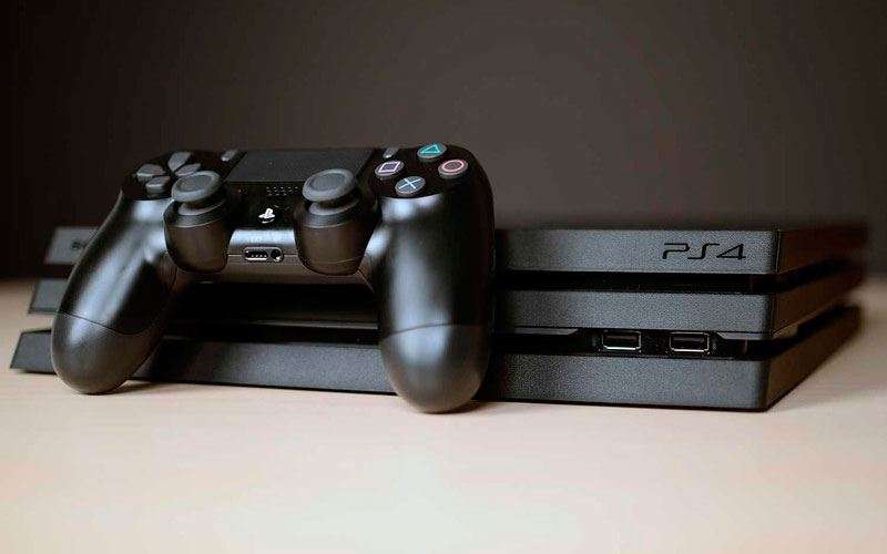 Плюсы Sony PS 4 PRO